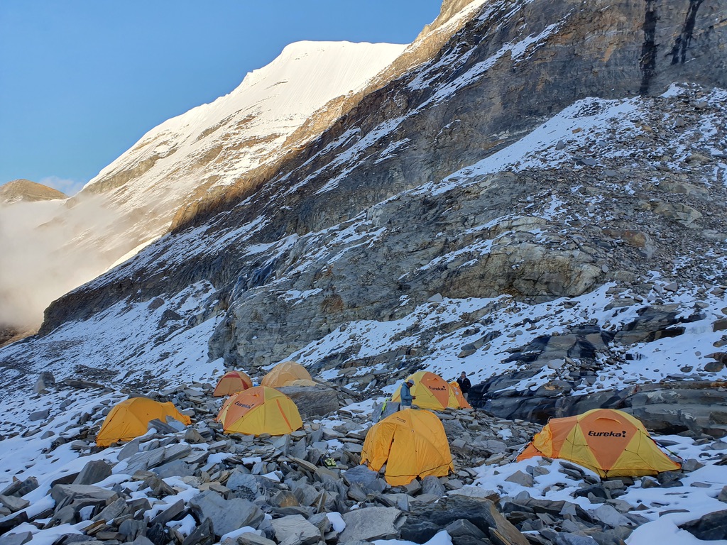 PUTHA HIUNCHULI – Dhaulagiri VII – 7246 M