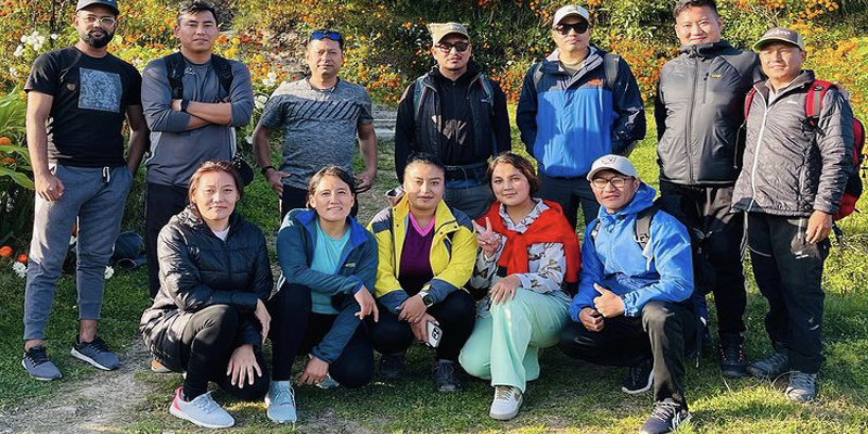 Pic 01 : Hiking Squad at Shivapuri National Park , Hibung I Chisapani 