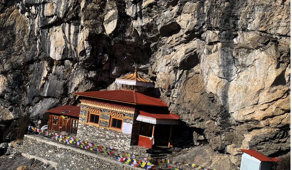 Lapchi Kang Milarepa Cave Trek