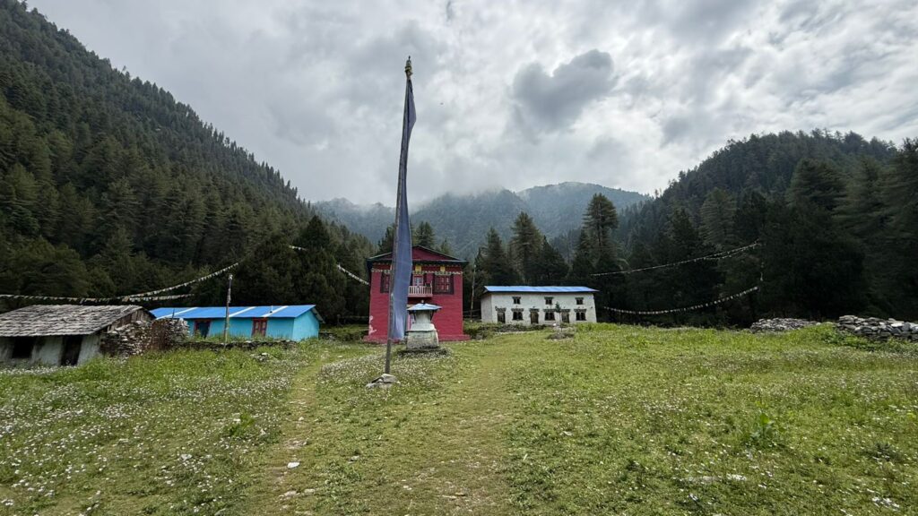 house at dhorpatan valley